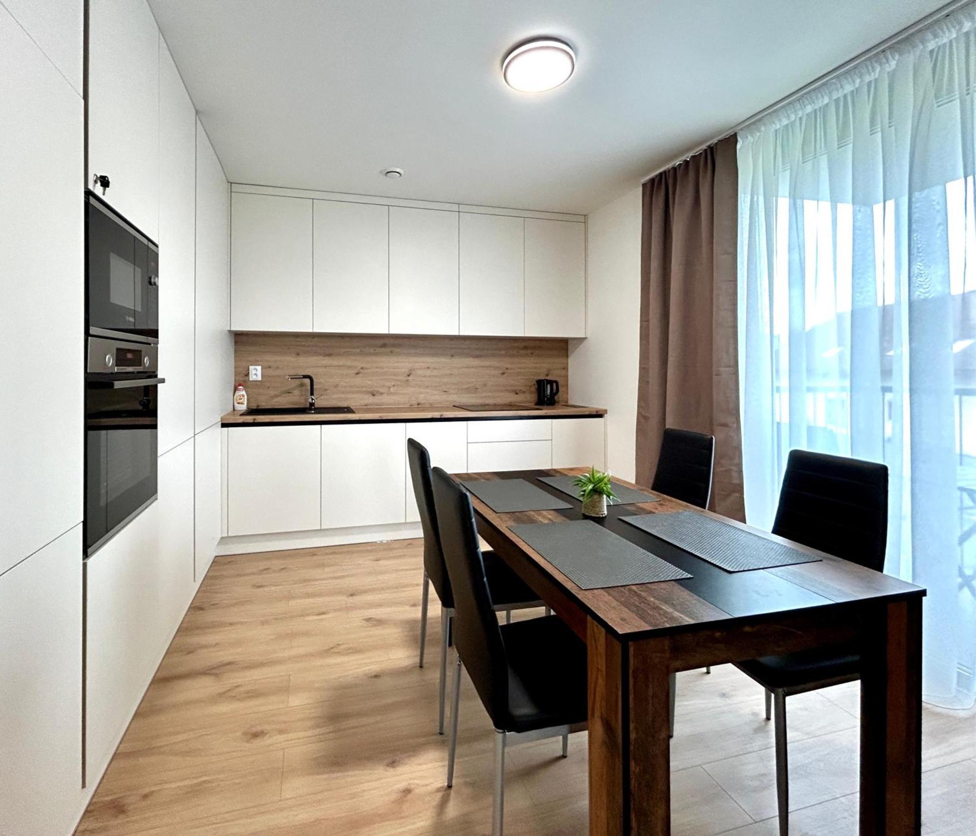 Urso Apartment ลิฟตอฟสกีมิคูลาช ภายนอก รูปภาพ